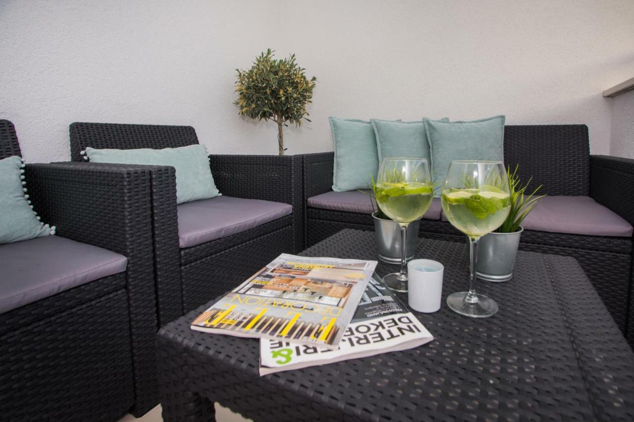 Apartment Luni Primošten Zewnętrze zdjęcie