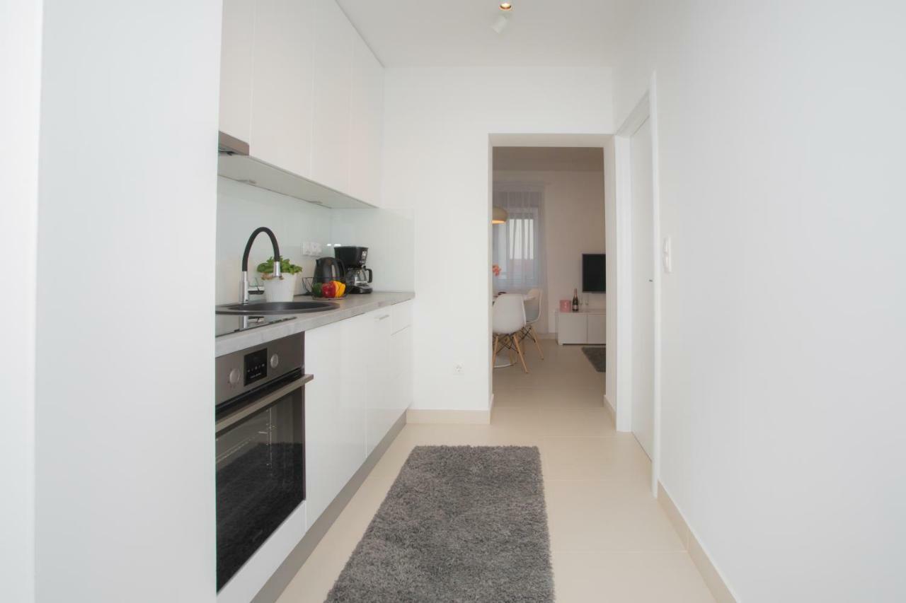 Apartment Luni Primošten Zewnętrze zdjęcie